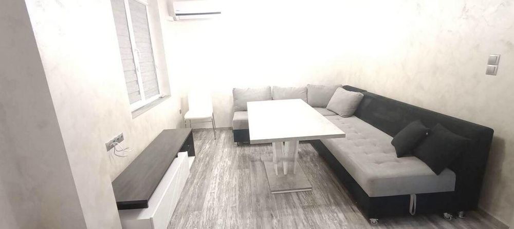 Дава се под наем Двустаен апартамент в Бургас, Меден рудник - зона А - 48 кв.м за 448.8 € - Снимка #1