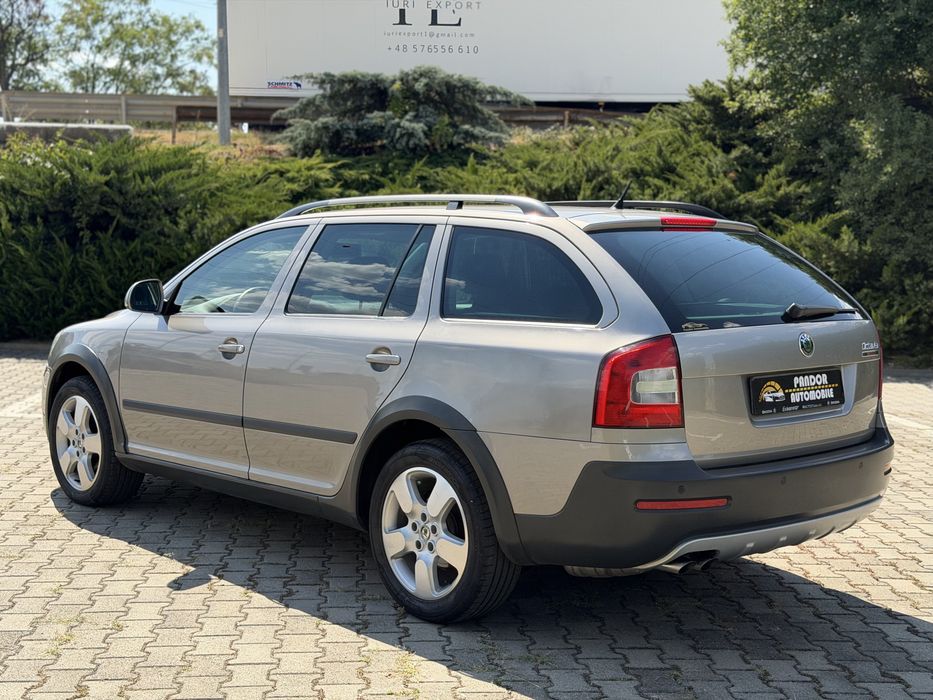 SKODA OCTAVIA SCOUT 4x4 2.0 TDI 140 CP 2011 Euro 5 Garantie 12 LUNI