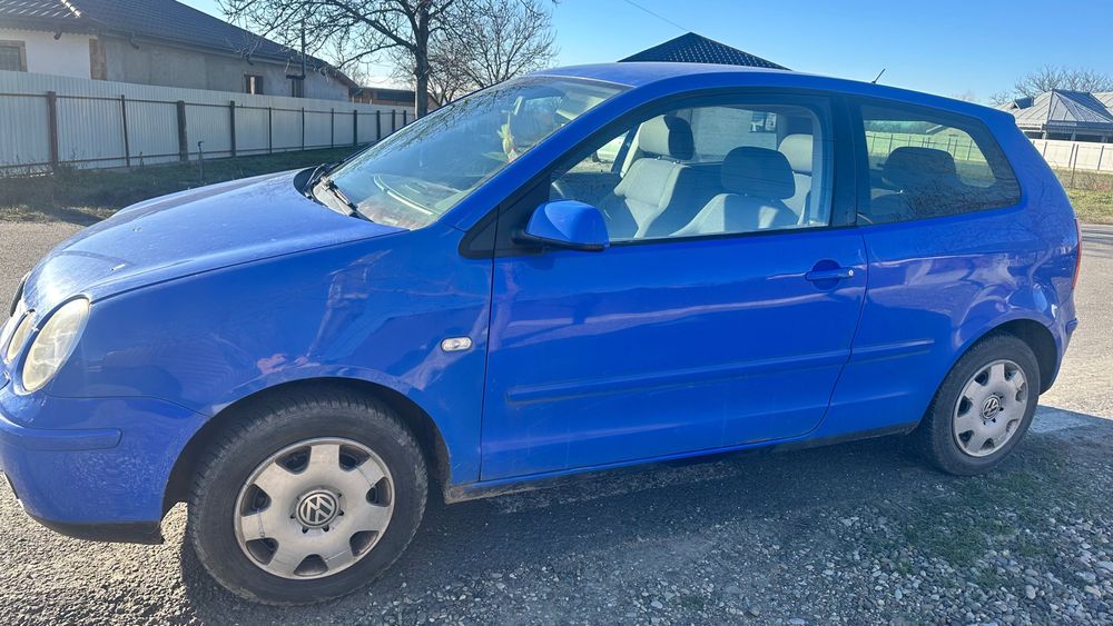 Vând Volkswagen Polo