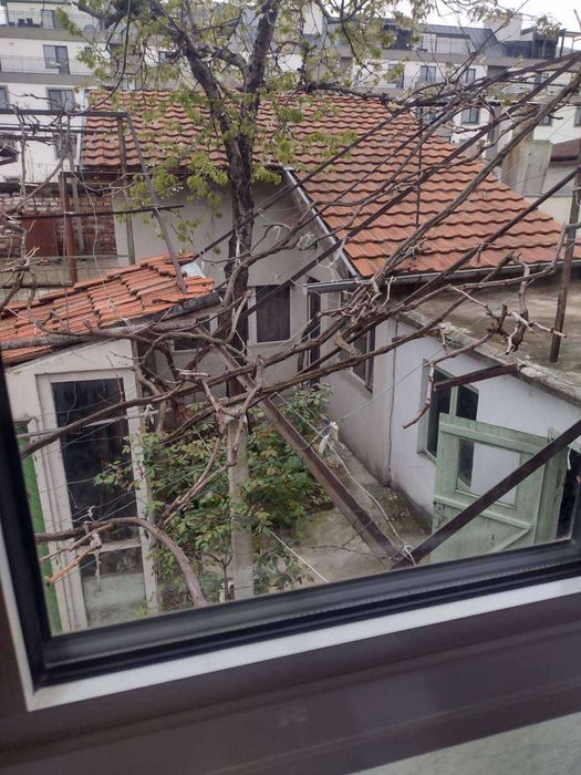 Дава се под наем Етаж от къща в Варна, Трошево - 30 кв.м за 153 € - Снимка #1