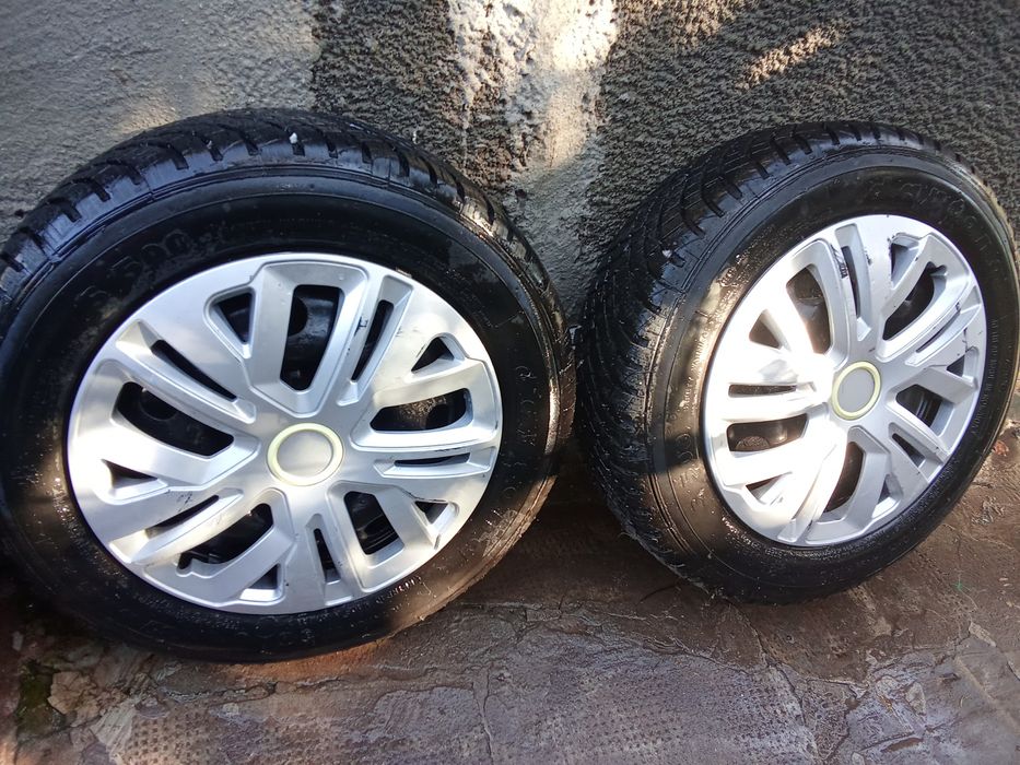 Set 4 roti de tabla cu cauciucuri de iarna