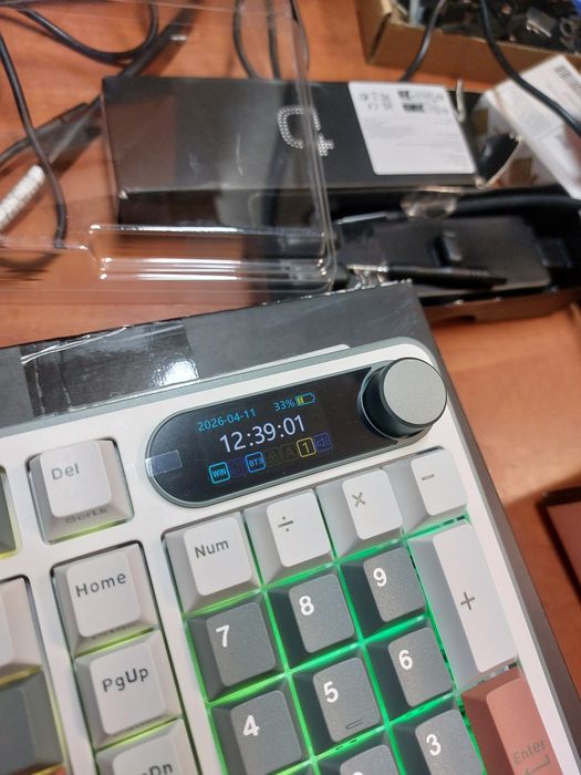 Tastatura gaming argb mecanica Royal Kludge S98 noua la cutie,98% US