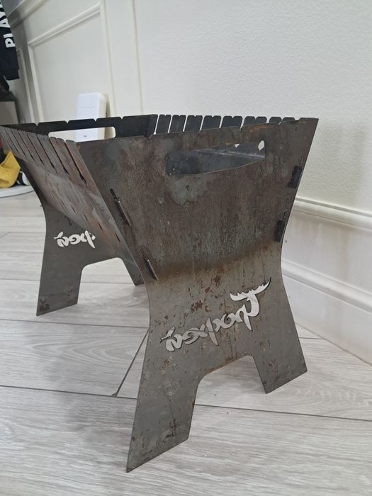 Мангал разборный стальной.