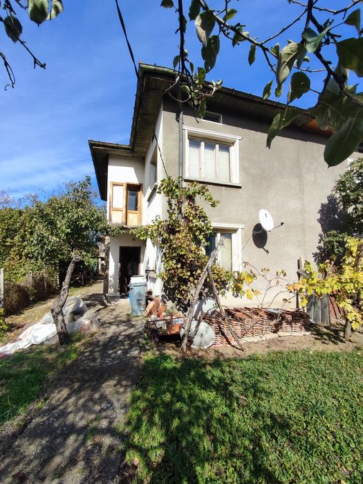 Продава се Къща в Берковица - 70 кв.м за 1093 €/кв.м - Снимка #2