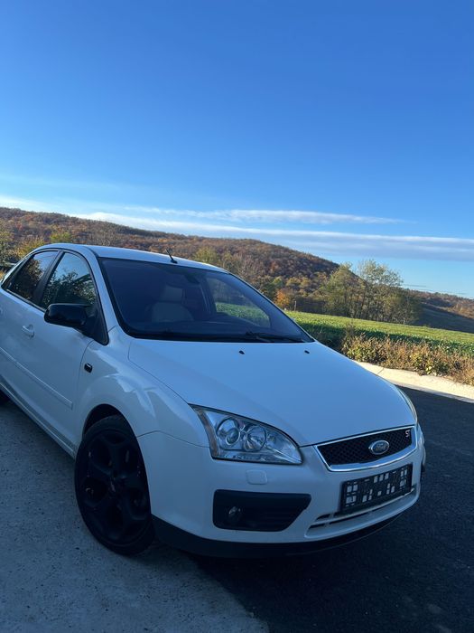 Grila bara fata ford focus mk2