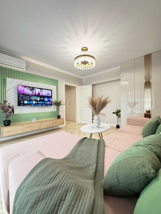 LUX LUX ! Regim Hotelier Centru Palas Mall Palas Campus Aeroport