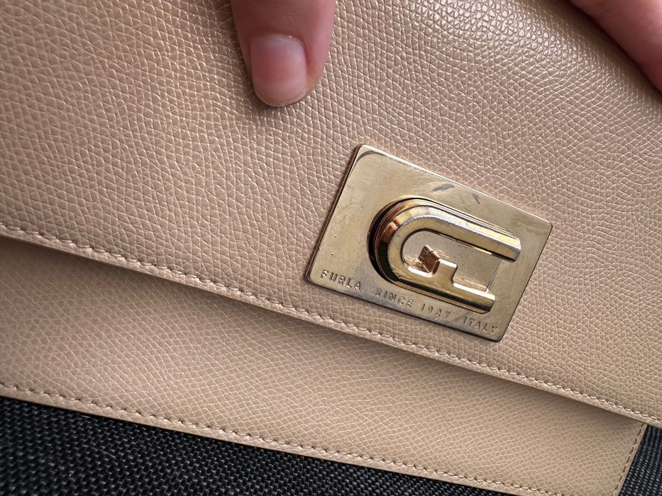 Дамска чанта Furla