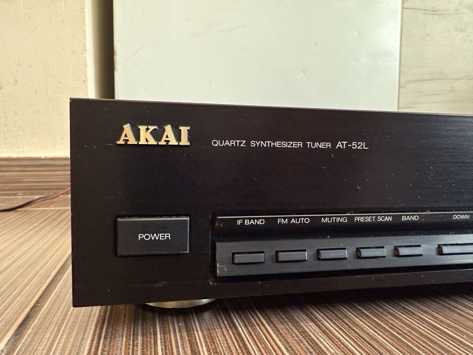 Akai AT-52L Тунер