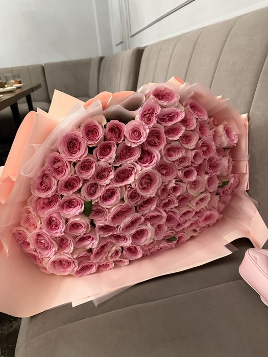 Цветы свежие 101 роза розовые