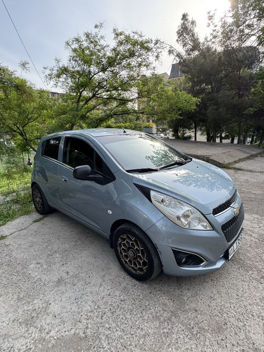 Срочно Spark sotiladi 2017 Delfin