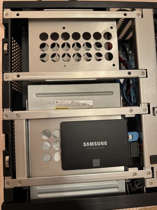 Компютърна конфигурация HTPC Win11 PRO - 8 TB HDD; 500 Gb system SSD