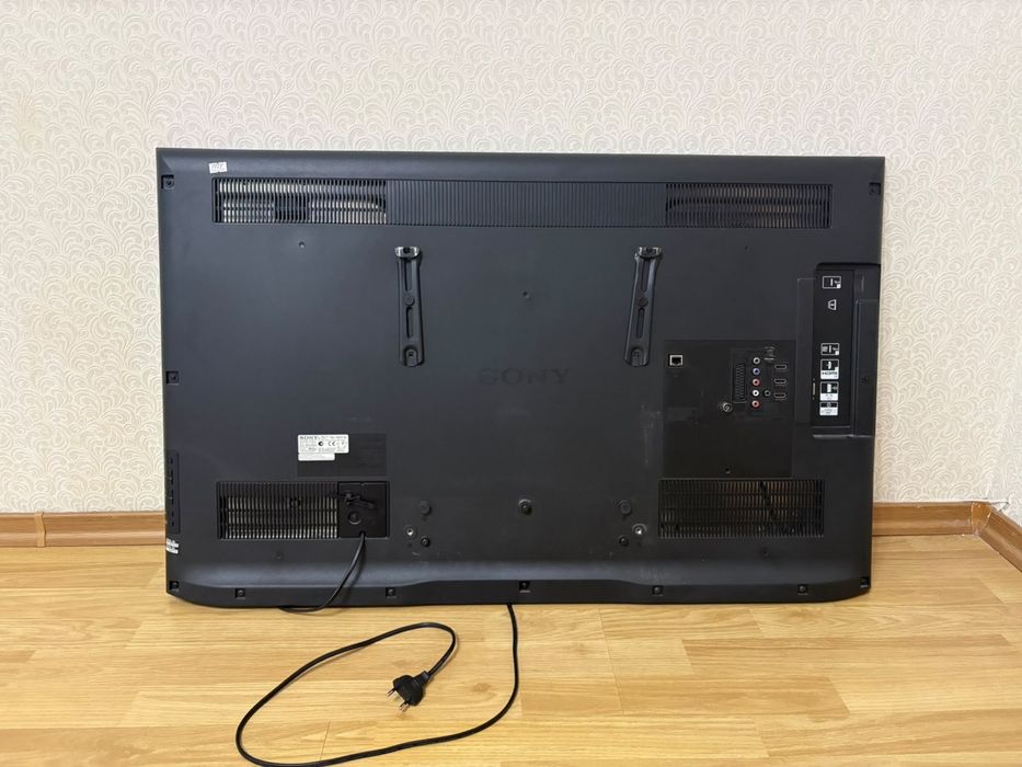 Телевизор Sony б/у 30000