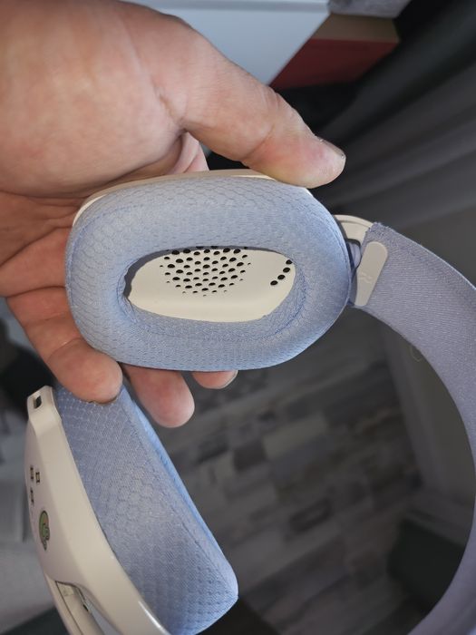 Logitech G435  bluetooth wireless