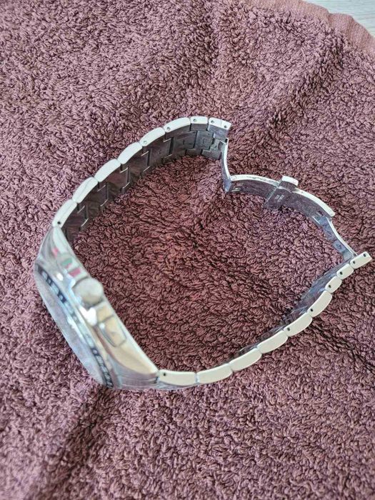 Часовник DOXA неръждаема стомана - мъжки - 599лв