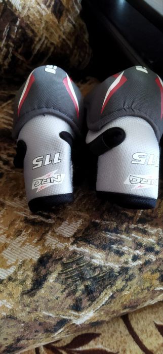 Продам шлем Bauer