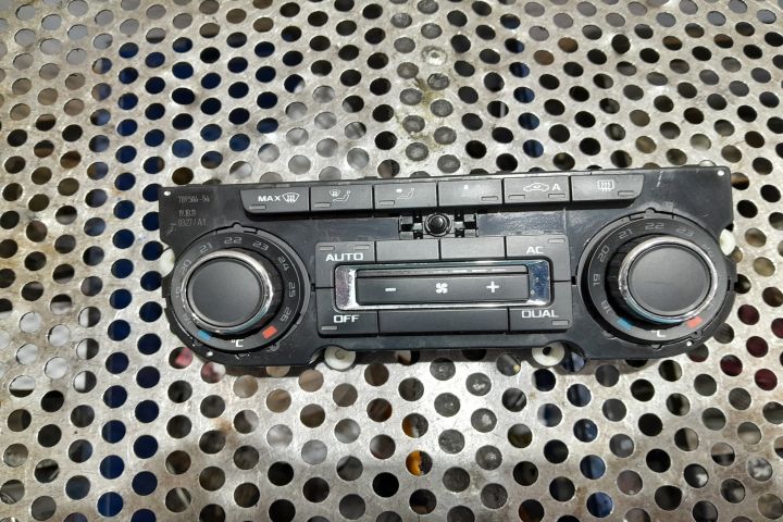Comanda AC 3T0907044BK 3T0907044BK Skoda Octavia a 2-a generatie (fac