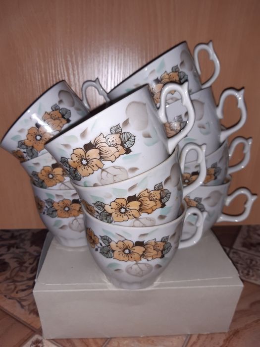 Посуда новая разная