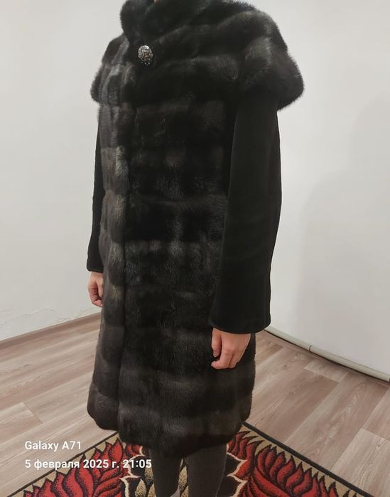 Шуба норковая...