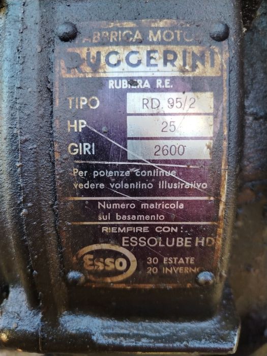 Tractoraș articulat 4×4, marca pasquali