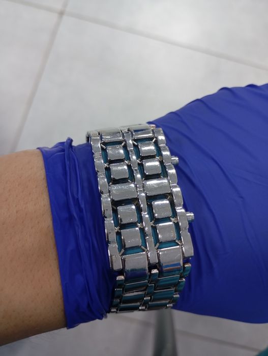 Сағат әлі браслет