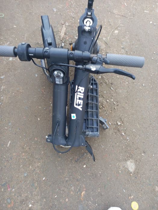 Trotinetă electrică RILEY RS3