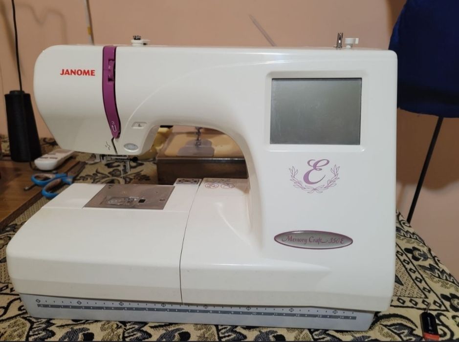 Швейнпя машина Janome 350