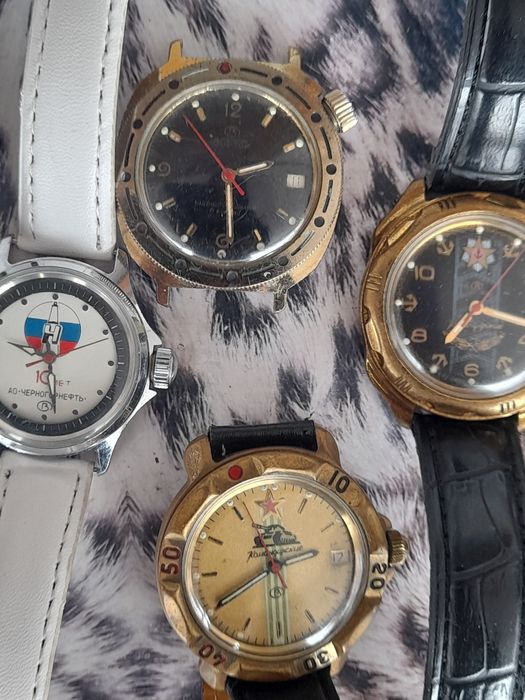 Лот от ретро руски механични часовници Восток Командирски