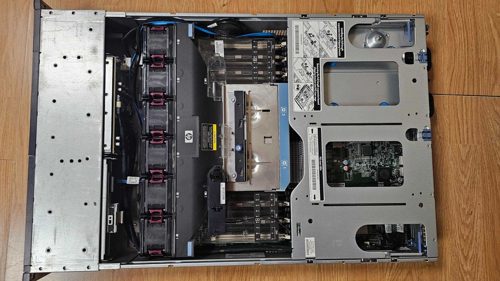2U сървър HP ProLiant DL360 G7 – 2x E5620, 16GB RAM, 4x 1GbE, Smart Array P410i, 2x 460W, 3x146GB SAS + 5x300GB SAS