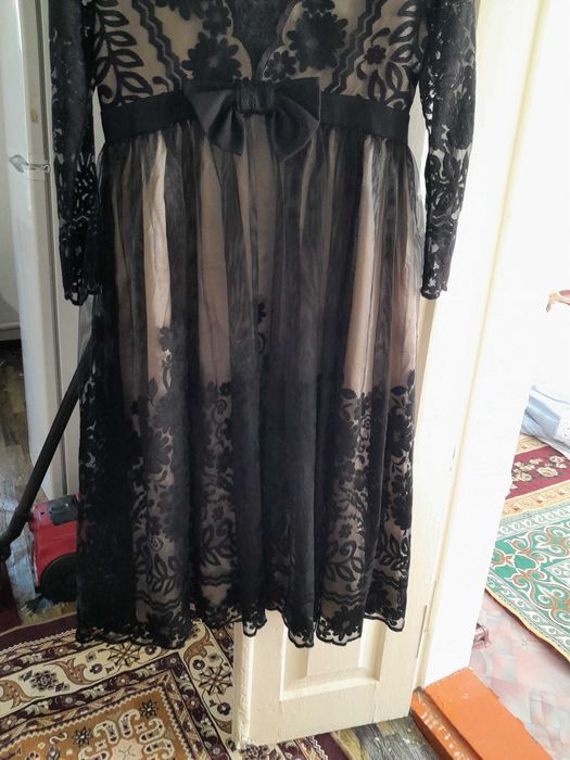 Женское вечерние платье