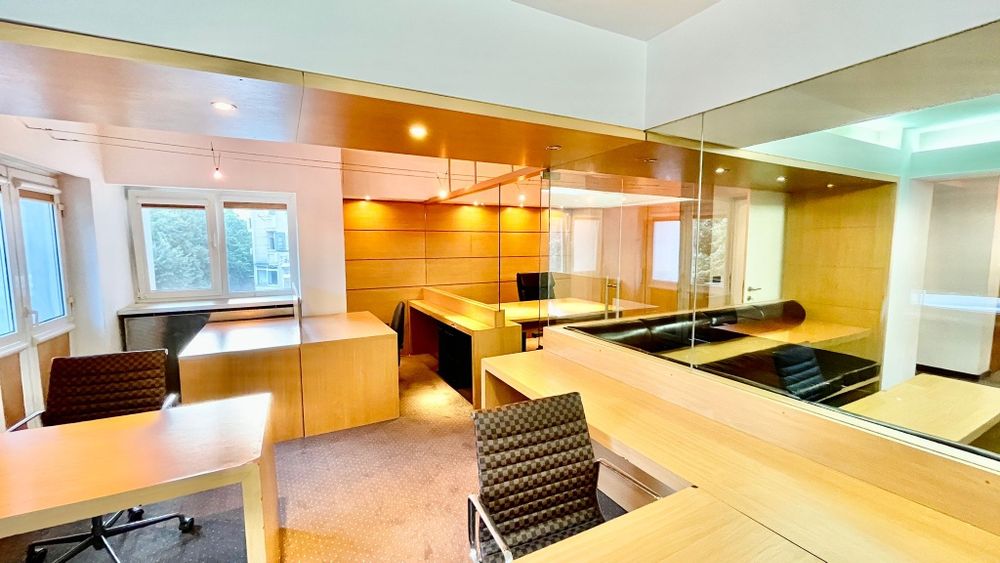 Proprietar birou lux 5cam Unirii Fantani avocat notar VIDEO la detalii