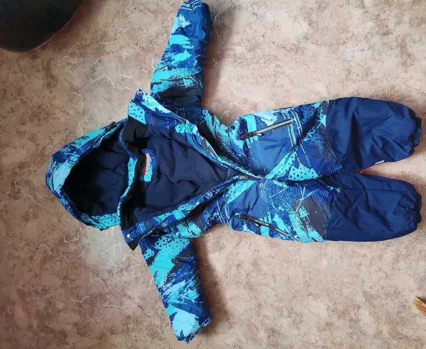 Продам детский зимний комбинезон