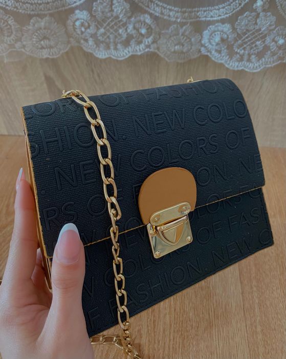 Мини дамска чанта