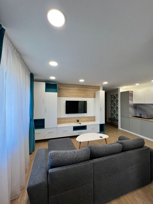 Apartament 2 camere ,strada Plopilor,zona Platinia.