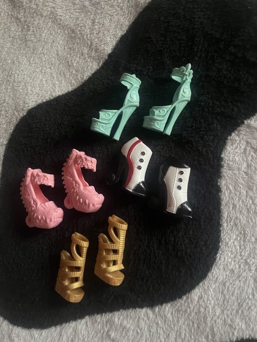 Аксессуары для кукол