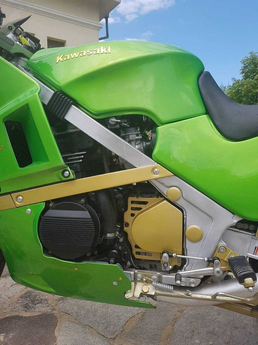Kawasaki  GPZ 600R цена по договоряне