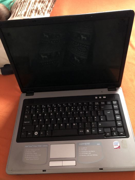 Dau la schimn leptop pe un telefon