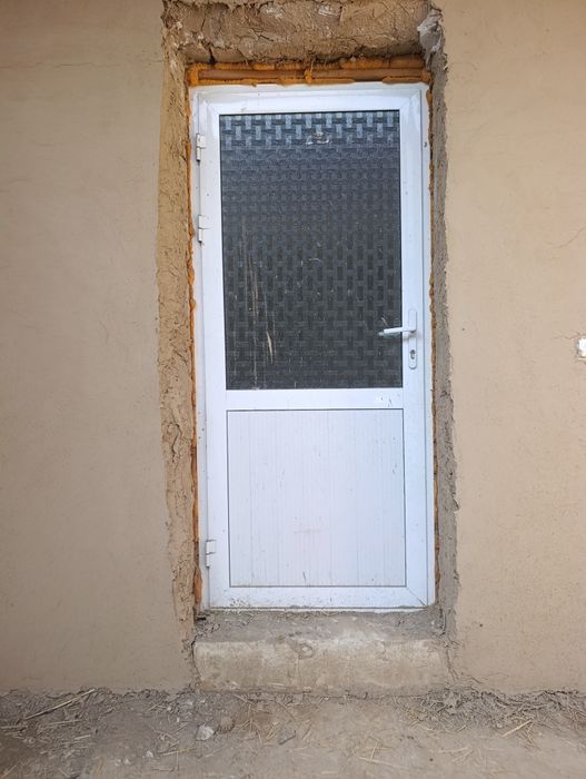 Srochna sotiladi Eshik romla bor