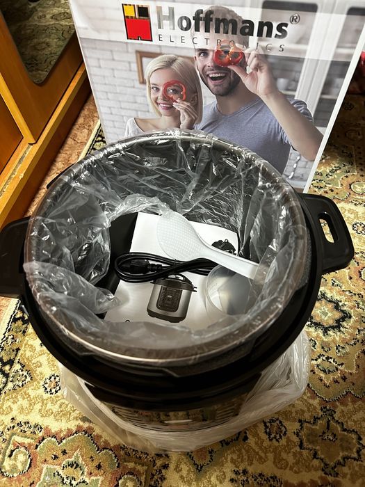 Мультиварка новая