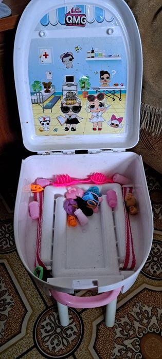 Наборы кукол с рюгзачком.