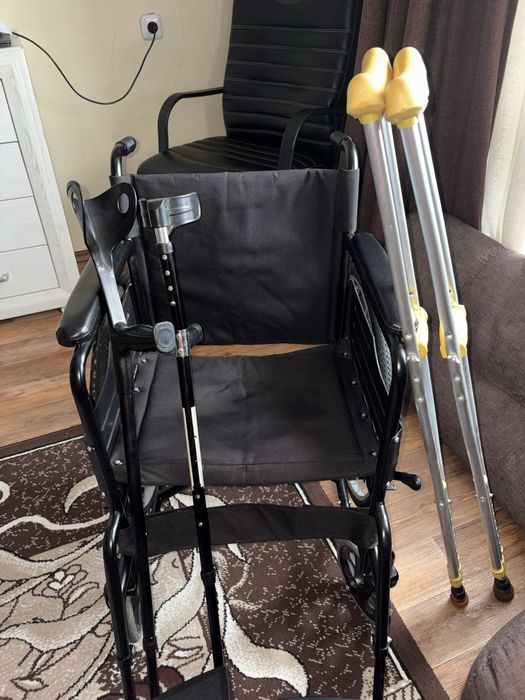 Продам инвалидную коляску