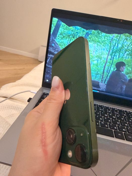 Продам айфон 13 мини зеленый