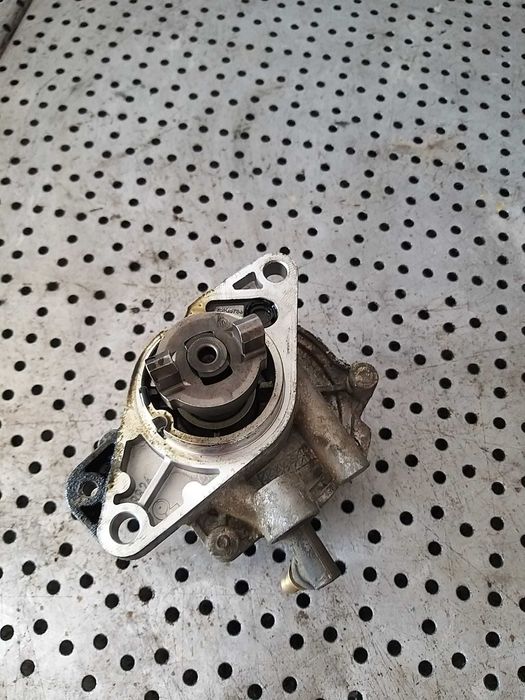 Pompa vacuum 1.3 d suzuki swift 2008
