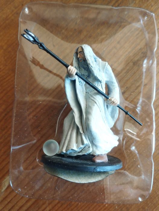 Властелинът на пръстените-оловни фигури Саруман/Галадриел 20 лв.за бр