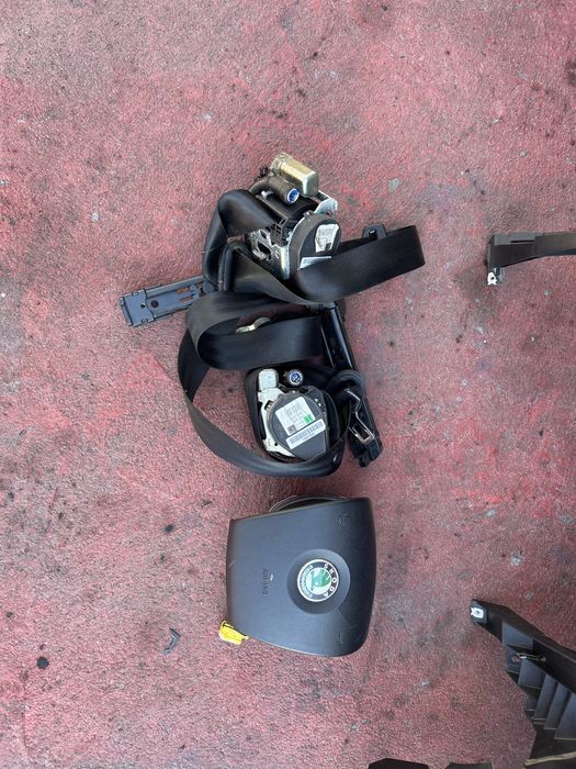 Plansa bord Skoda octavia 2 an 2005-2012 completa cu airbag si centuri