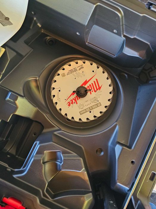 Milwaukee M18 FCSDC165-0 18V FUEL Brushless 165mm Акумулаторен ръчен циркуляр