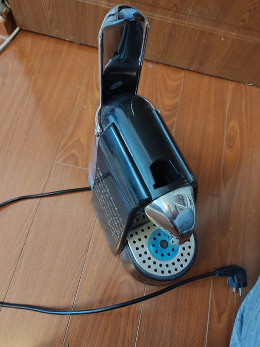 Aparat de cafea Julius Meinl Inspresso Pinta Black
Este în stare foart