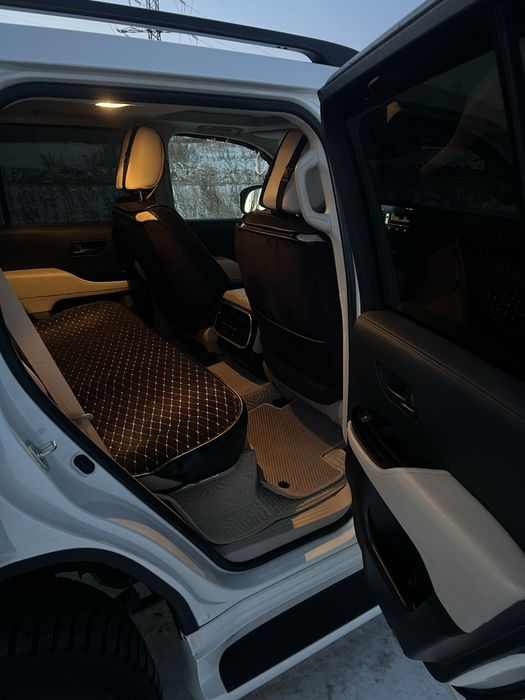 Продам land cruiser 300