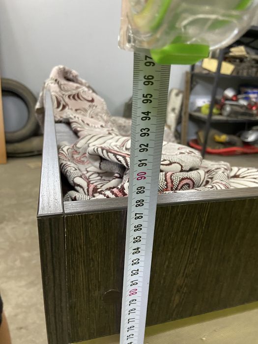 Продам диван в хорошем состояние