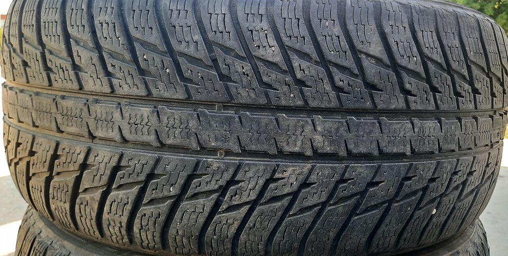 255 / 50 R 19 Nokian SUV зимни гуми 4бр.