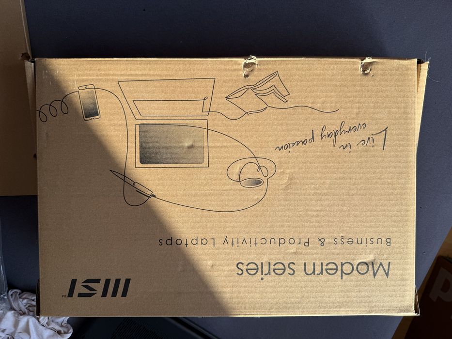 Laptop MSI Modern 15